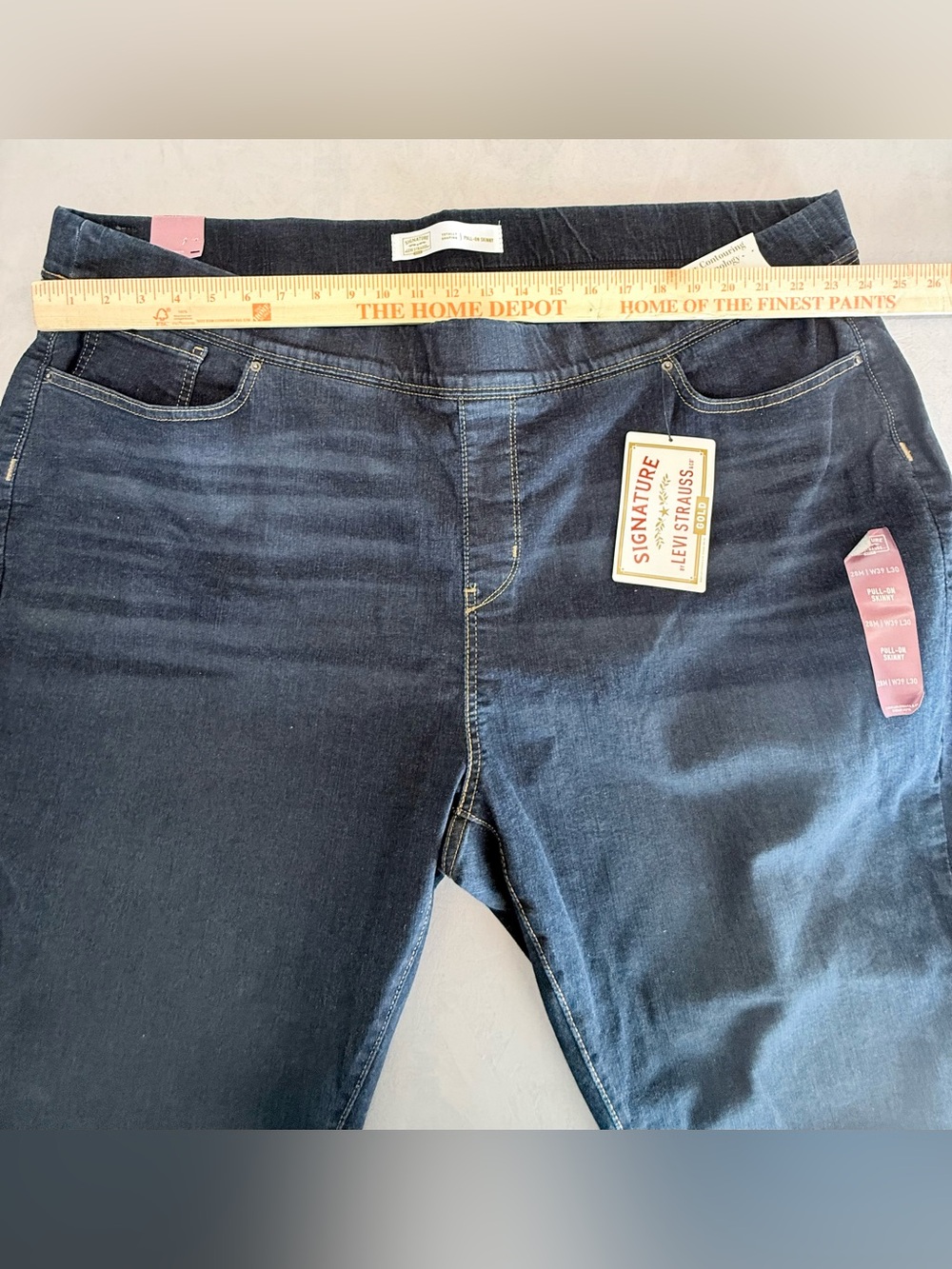 Signature by Levi Strauss Women's Skinny Jeans - Dark Blue